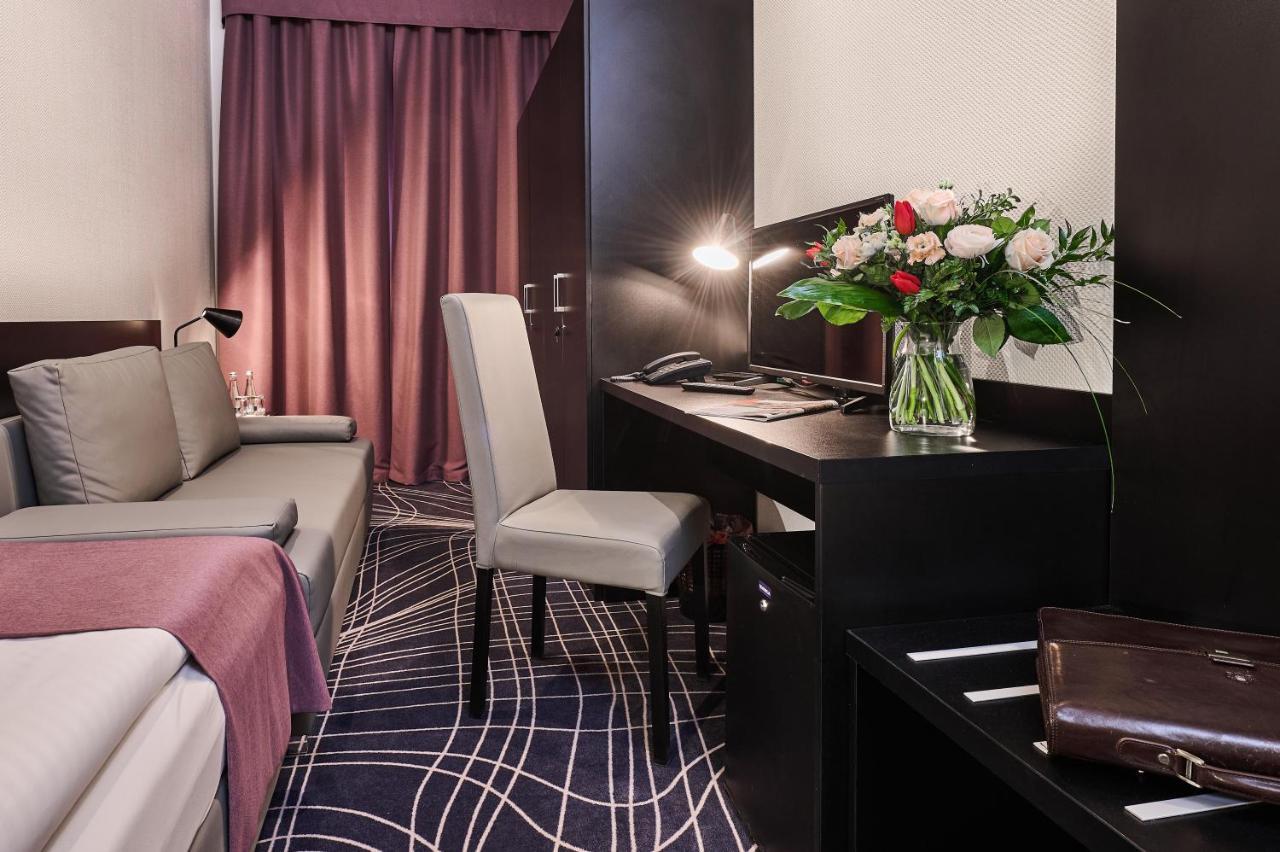 Hotel Sky Business